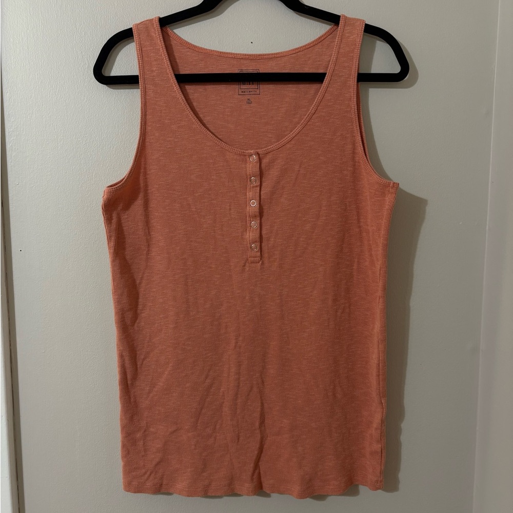 GAP Women's Ribbed Maternity Henley Tank Top